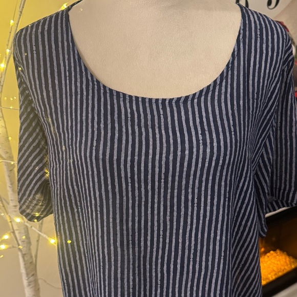 Elegant Navy Striped Midi Dress - Picture 2 of 7